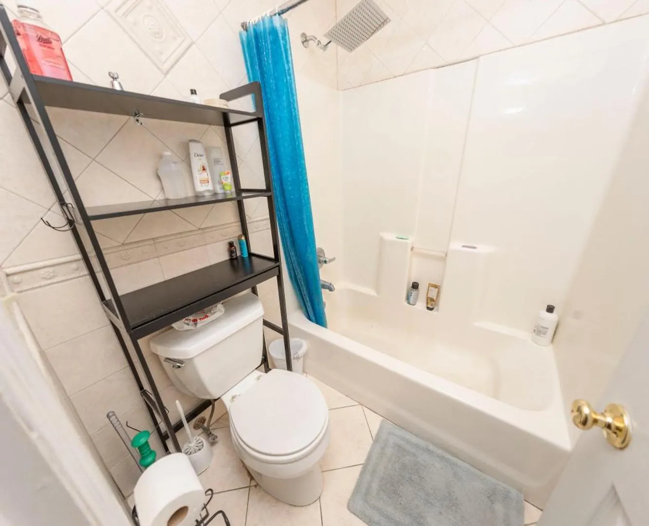 Ground Floor Williamsburg Private Bedroom Near Subway Нью-Йорк Проживание в семье