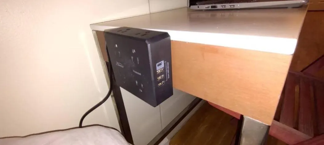 Проживание в семье Ground Floor Williamsburg Private Bedroom Near Subway Нью-Йорк США