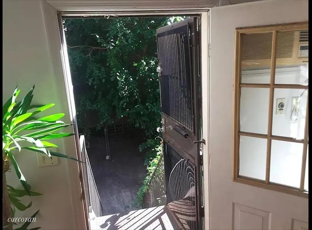 Ground Floor Williamsburg Private Bedroom Near Subway Нью-Йорк